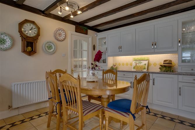 81 Rossmore Lawns, Templeogue, Dublin 6W