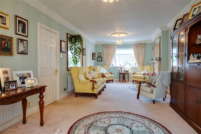 81 Rossmore Lawns, Templeogue, Dublin 6W