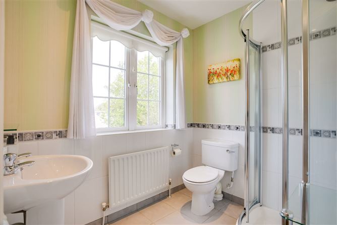 81 Rossmore Lawns, Templeogue, Dublin 6W