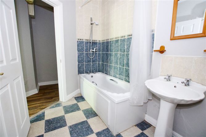 5 Glasson Lodge, Prospect Woods, Longford Town, Co.Longford