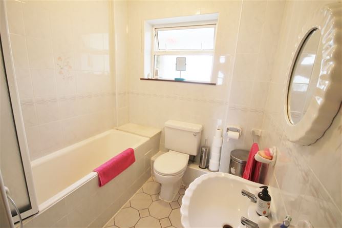 105 Castle Park, Tallaght, Dublin 24