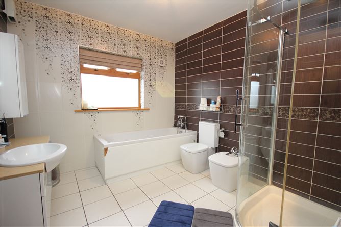 3 Heathfields, Dublin Rd, Portlaoise, Laois