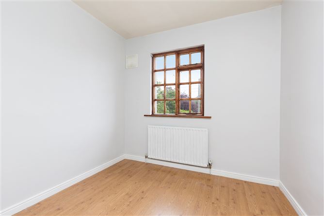 18 Villa Park Road, Navan Road, Dublin 7