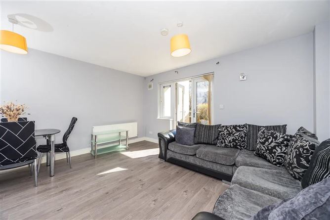 https://photos-a.propertyimages.ie/media/8/3/1/4935138/2eaa3612-998c-4b6d-a47b-9466f648129e_l.png