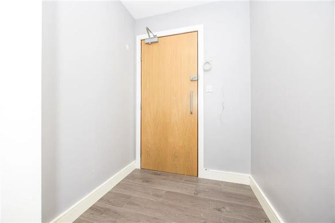 https://photos-a.propertyimages.ie/media/8/3/1/4935138/2eaa3612-998c-4b6d-a47b-9466f648129e_l.png