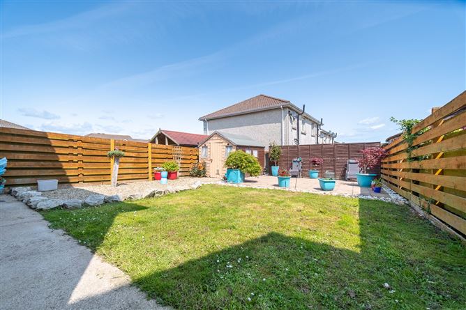 28 Wilton Manor, Rathnew, Wicklow