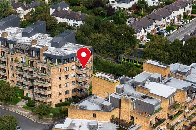 https://photos-a.propertyimages.ie/media/8/3/1/4958138/4ea706e5-3b42-416d-8965-e73411d537ca_l.jpg