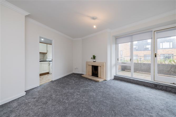 https://photos-a.propertyimages.ie/media/8/3/1/4958138/4ea706e5-3b42-416d-8965-e73411d537ca_l.jpg