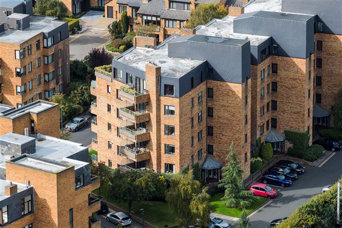https://photos-a.propertyimages.ie/media/8/3/1/4958138/4ea706e5-3b42-416d-8965-e73411d537ca_l.jpg