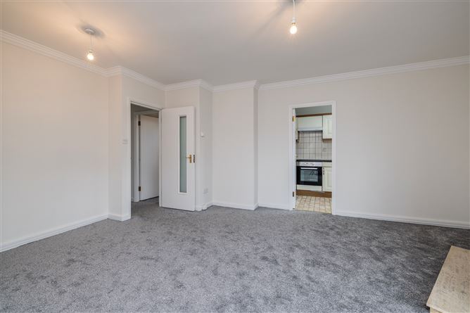 https://photos-a.propertyimages.ie/media/8/3/1/4958138/4ea706e5-3b42-416d-8965-e73411d537ca_l.jpg