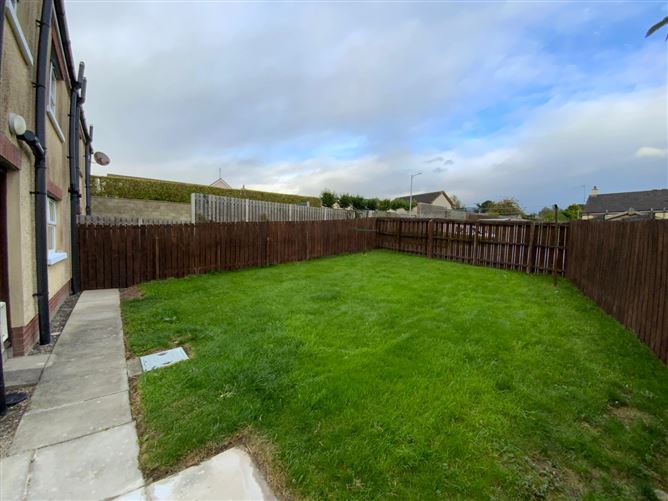 16 Lismore, Earlsfort,, Blackrock, Louth