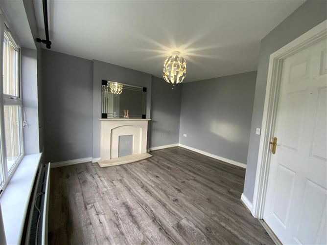 16 Lismore, Earlsfort,, Blackrock, Louth