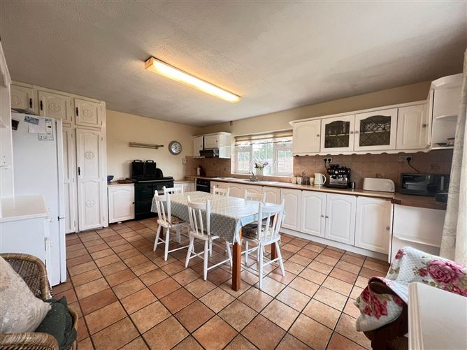 Woodenstown Lower, Cahir, County Tipperary