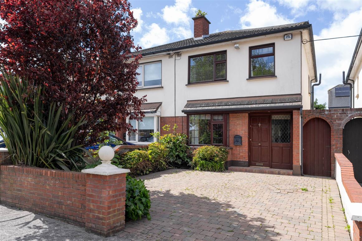13 Woodview Park, Castleknock, Dublin 15