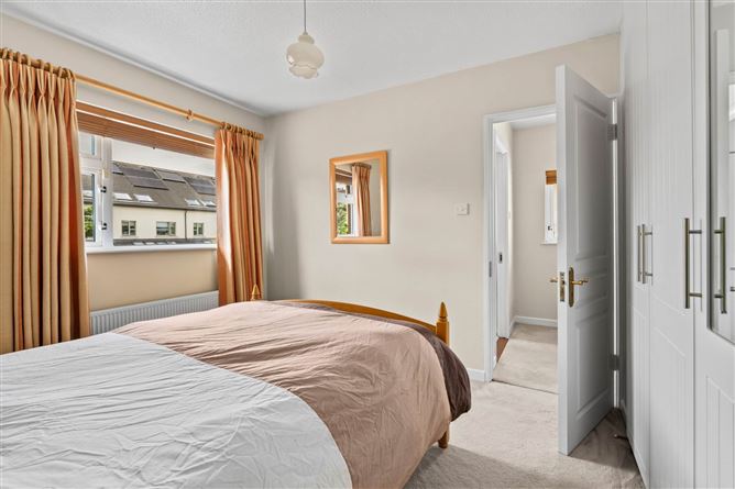 Photo 9 of 22 — 13 Woodview Park, Castleknock, Dublin 15