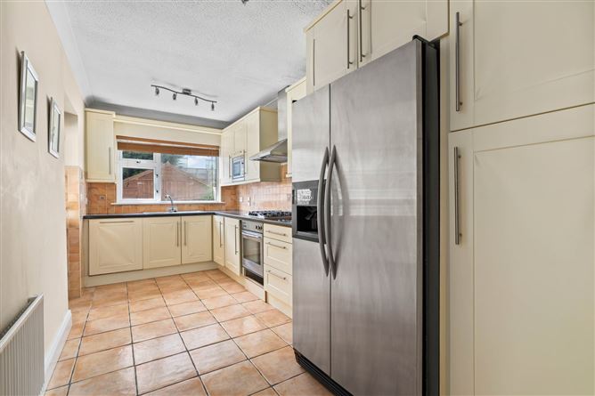 Photo 4 of 22 — 13 Woodview Park, Castleknock, Dublin 15