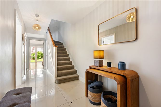 4 Verner Lane, Belmont, Stepaside, Dublin 18