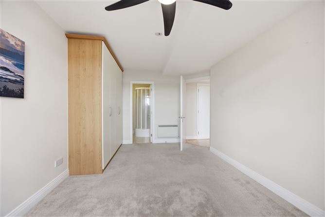 https://photos-a.propertyimages.ie/media/8/3/1/5008138/2057f0cc-97d8-41c8-a5a8-6097c0df3f5c_l.jpeg