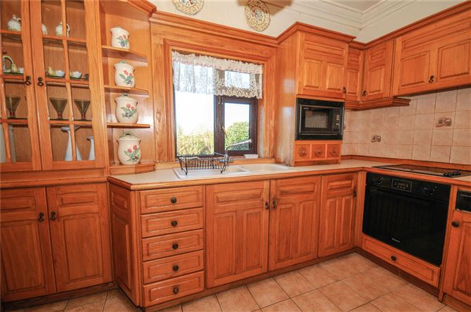7 Bellevue, Moyne Road, Thurles