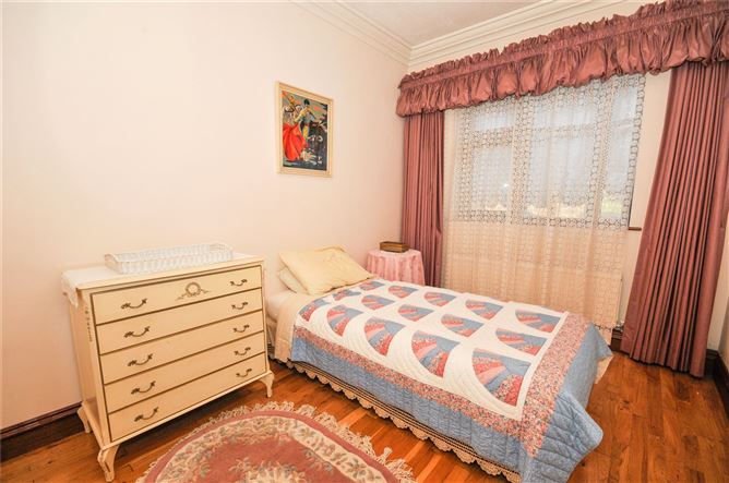 7 Bellevue, Moyne Road, Thurles