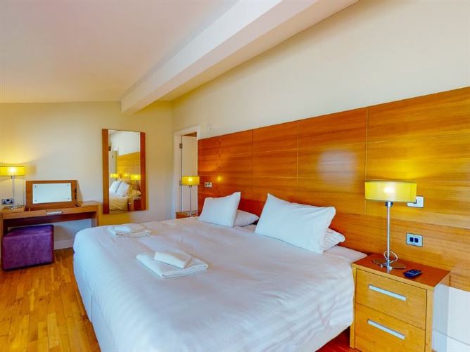 Castlemartyr Holiday Lodge,Cork and Kerry