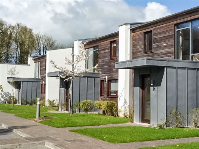 Castlemartyr Holiday Lodge,Cork and Kerry