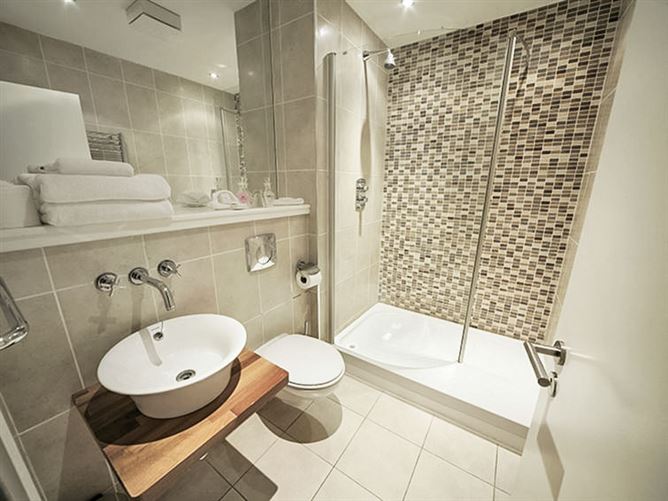 Castlemartyr Holiday Lodge,Cork and Kerry