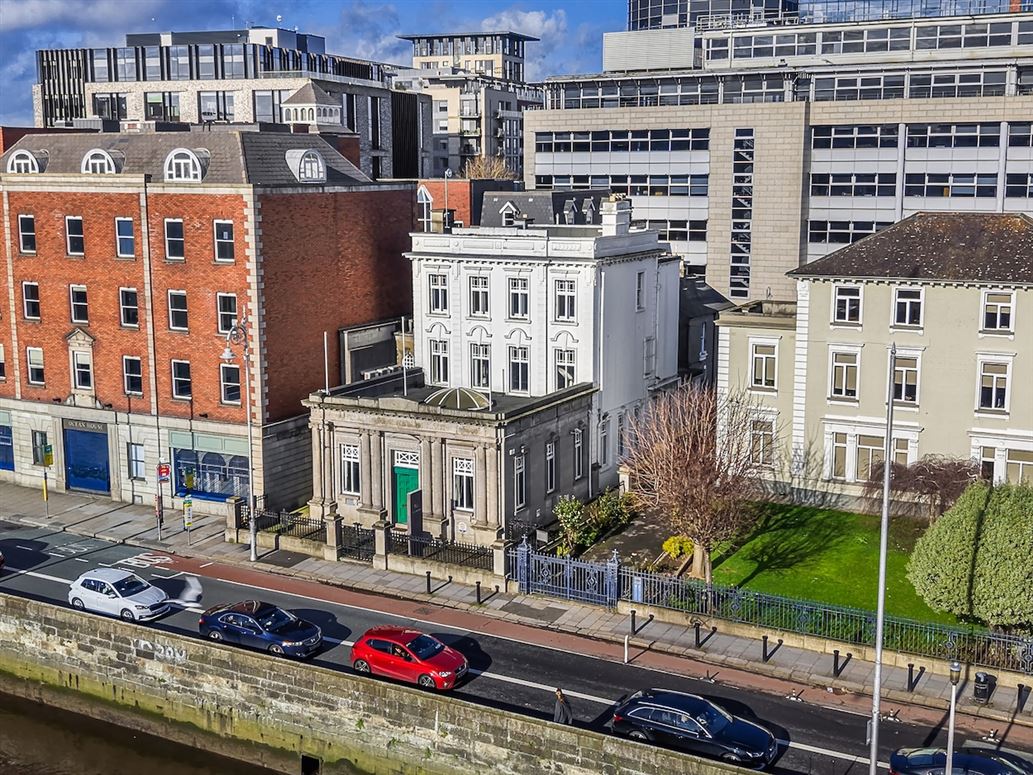24-25 Arran Quay , Smithfield, Dublin 7