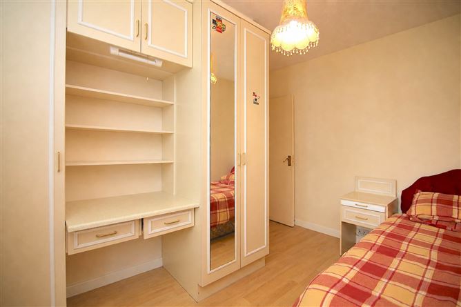 Photo 19 of 28 — 4 Roselawn Way, Castleknock, Dublin 15