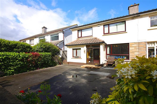 Photo 24 of 28 — 4 Roselawn Way, Castleknock, Dublin 15