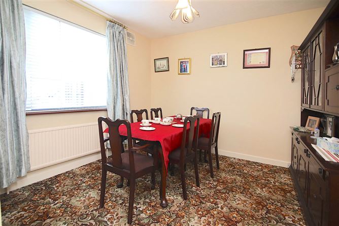 Photo 6 of 28 — 4 Roselawn Way, Castleknock, Dublin 15