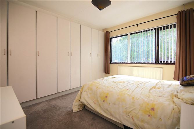 Photo 15 of 28 — 4 Roselawn Way, Castleknock, Dublin 15