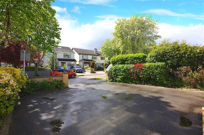Photo 25 of 28 — 4 Roselawn Way, Castleknock, Dublin 15