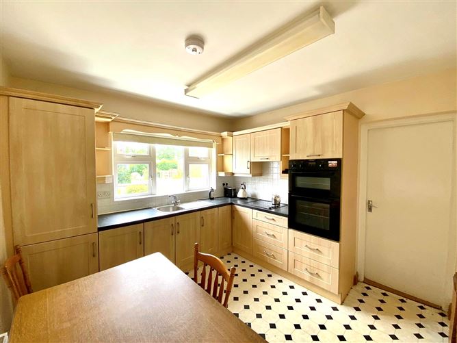 14 Castle Demesne, Tralee, Kerry