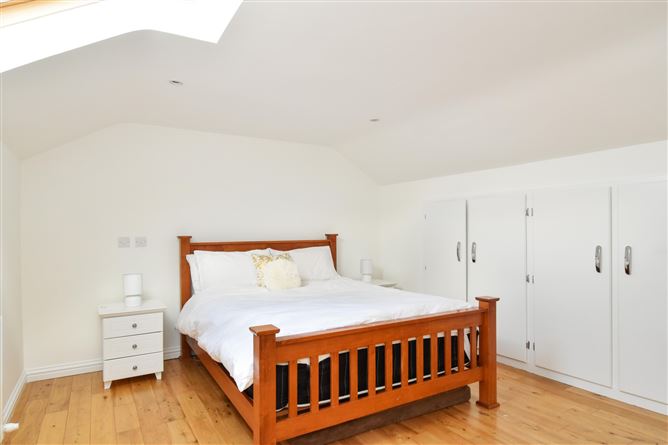 83 Boireann Bheag, Roscam, Galway