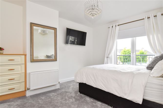 83 Boireann Bheag, Roscam, Galway