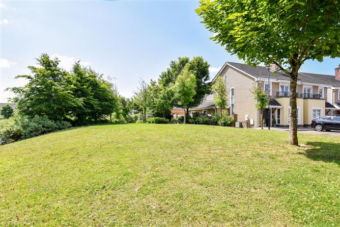 83 Boireann Bheag, Roscam, Galway