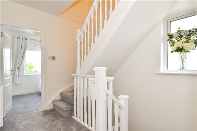 83 Boireann Bheag, Roscam, Galway