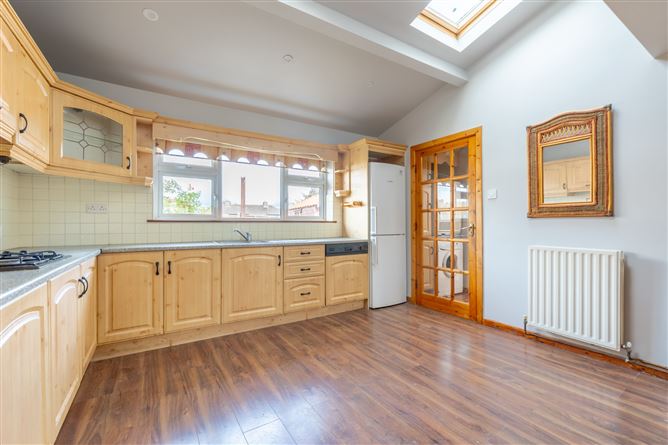 14 Comeragh Drive, Clonmel, Co. Tipperary