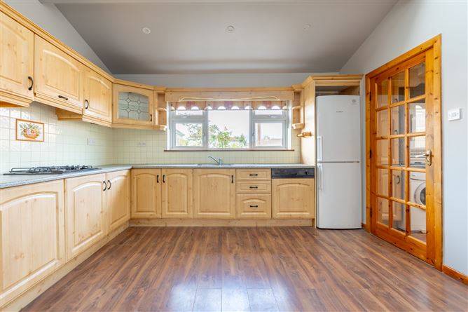 14 Comeragh Drive, Clonmel, Co. Tipperary