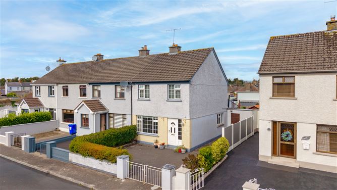 14 Comeragh Drive, Clonmel, Co. Tipperary