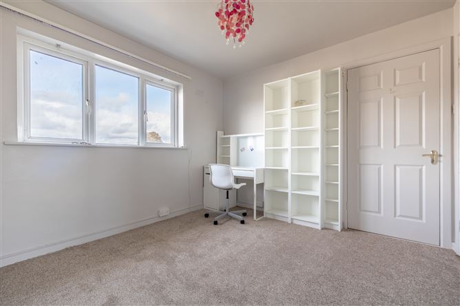 14 Comeragh Drive, Clonmel, Co. Tipperary