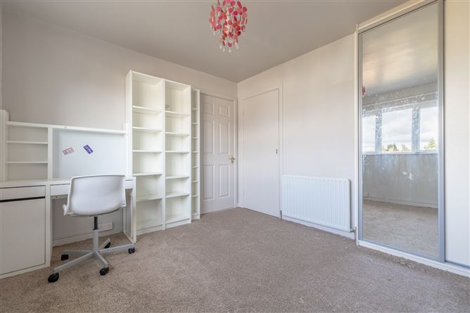 14 Comeragh Drive, Clonmel, Co. Tipperary