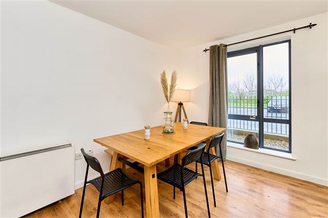 Apartment 11, Cassian Court North, Phelan Avenue, Royal Canal Park, Dublin 15, County Dublin