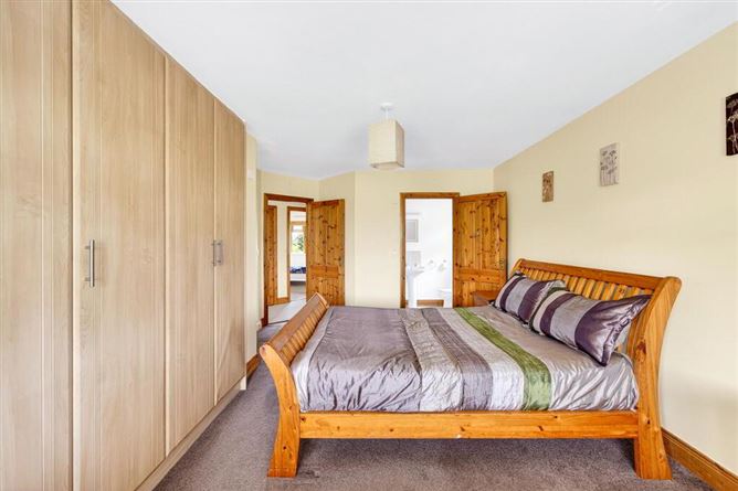 46 Church Hills Road, Coosan, Athlone, Westmeath