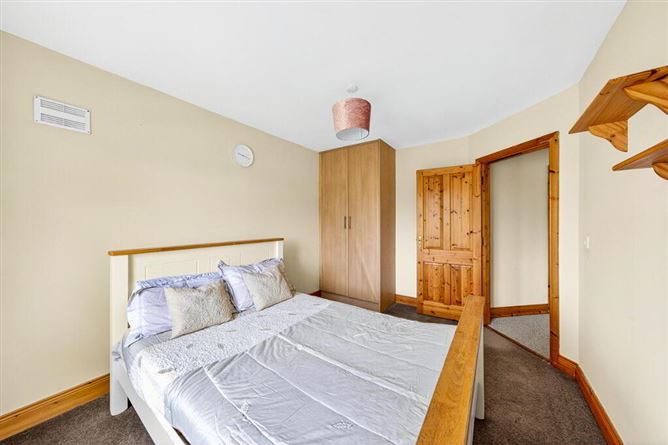 46 Church Hills Road, Coosan, Athlone, Westmeath