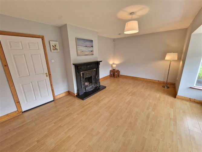 11 Powerscourt, Tulla, Co. Clare
