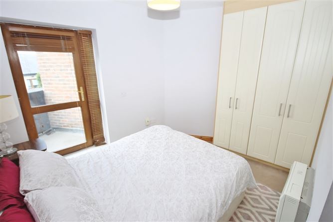 11 Slade Castle Walk, Saggart, Co. Dublin