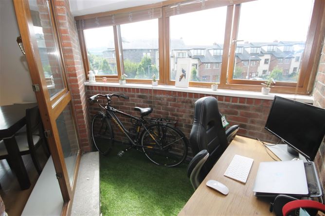 11 Slade Castle Walk, Saggart, Co. Dublin