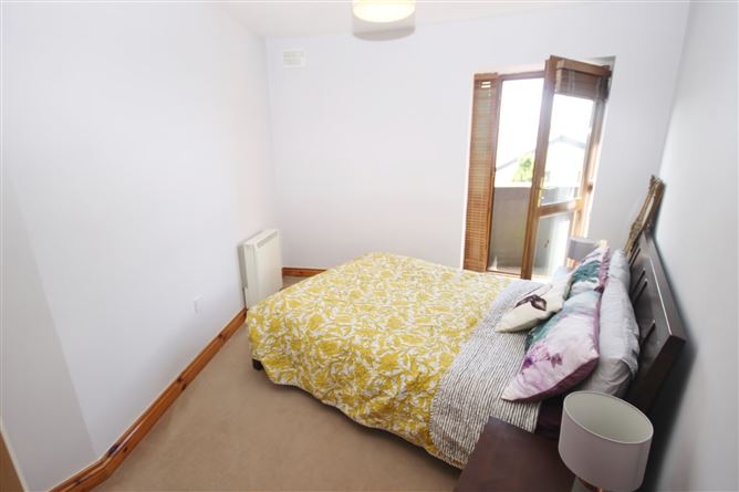 11 Slade Castle Walk, Saggart, Co. Dublin